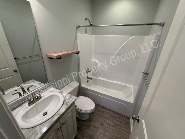 Building Photo - 3BR/2BA Home