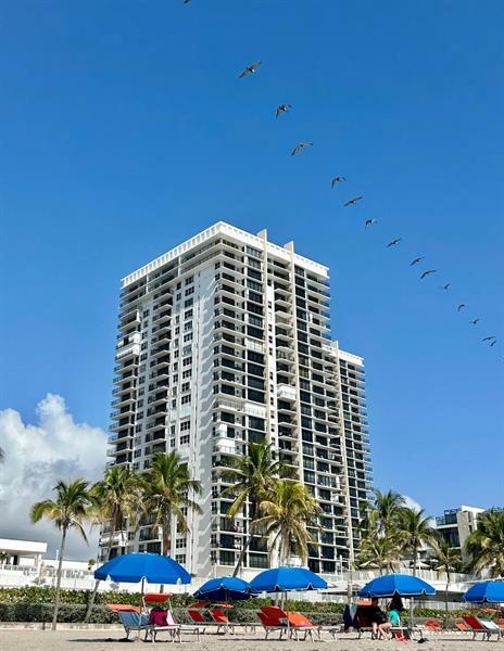 Building Photo - 2401 S Ocean Dr