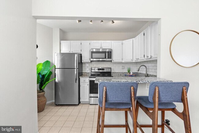 Building Photo - 2001 16th St NW