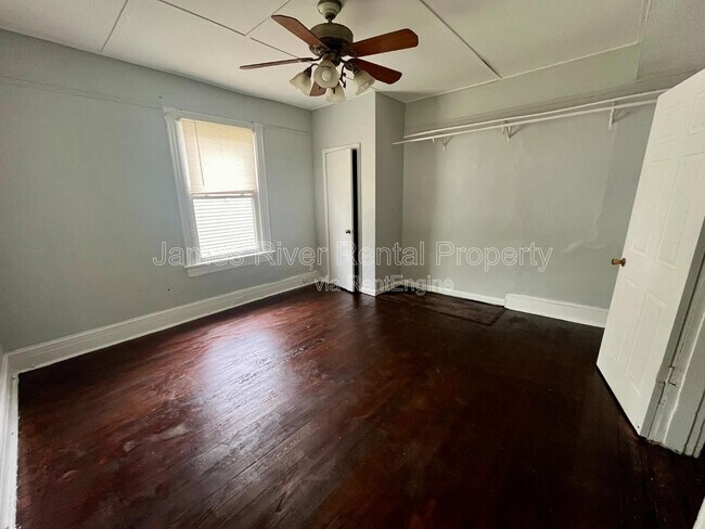 Building Photo - 1521 Taylor St