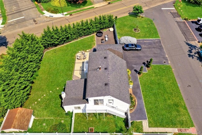 Building Photo - 290 Eastwood Ave