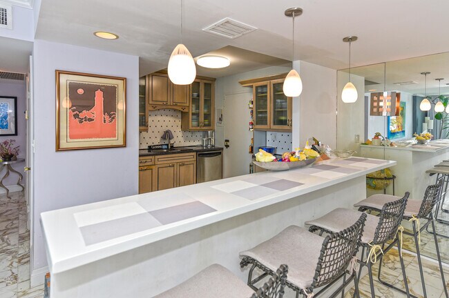 Building Photo - 2600 N Flagler Dr