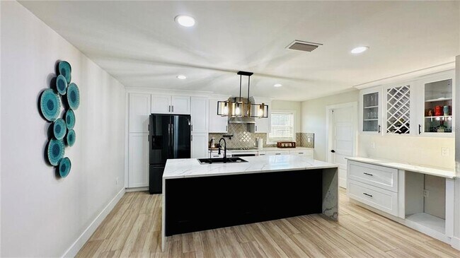 Building Photo - 5155 Bullis Rd