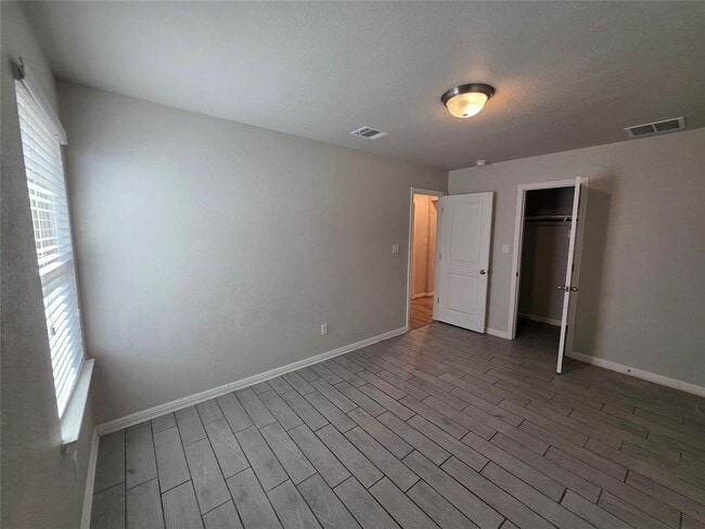 Building Photo - 19024 Kimberlite Dr