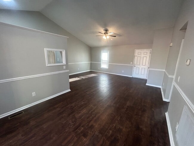 Building Photo - 207 Coronado Rd