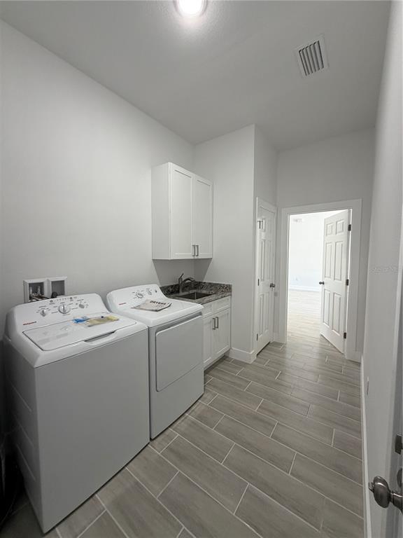 Building Photo - 358 Albatross Rd