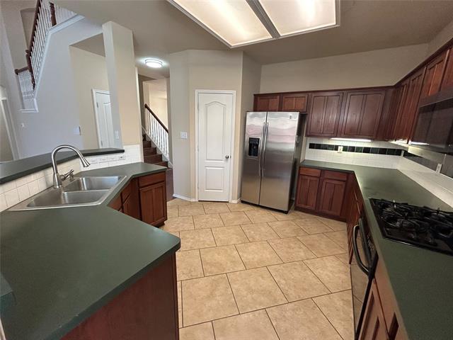 Building Photo - 4853 Gloucester Dr