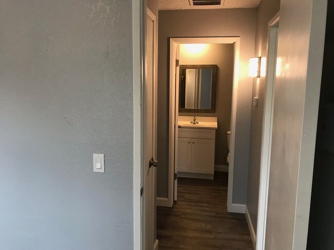 Building Photo - 3938 E Olive Ave