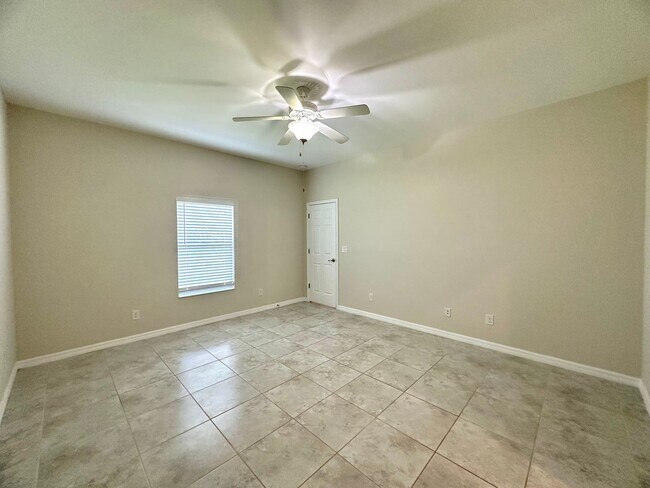 Building Photo - 624 Corrientes Cir