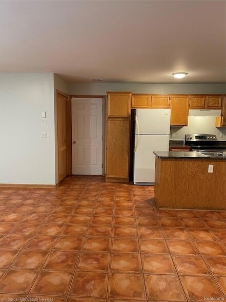 Building Photo - 24002 Wedgewood Cir