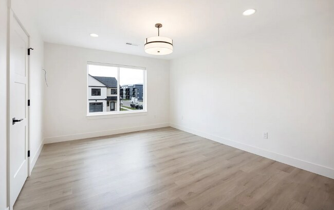 Building Photo - 2703 Riata Rd
