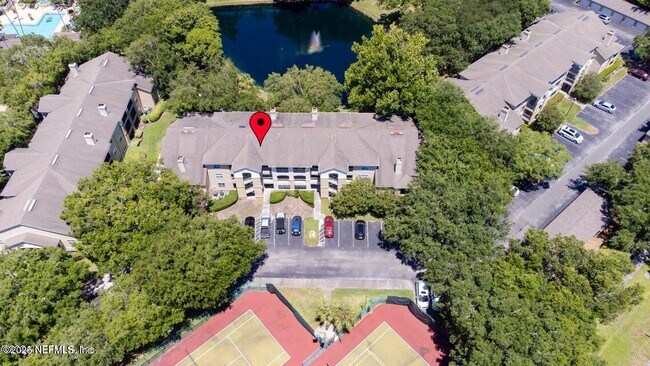 Building Photo - 5 Arbor Club Dr