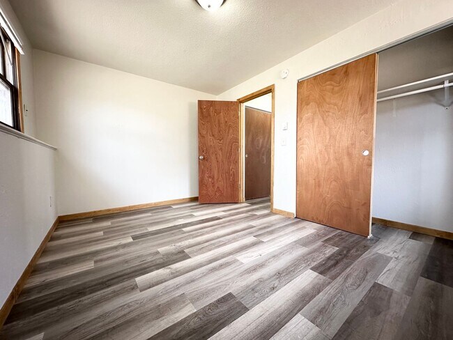 Building Photo - Regal Landing ||||