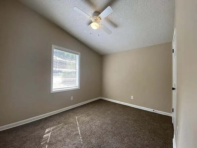 Building Photo - 4327 Mountain Terrace St