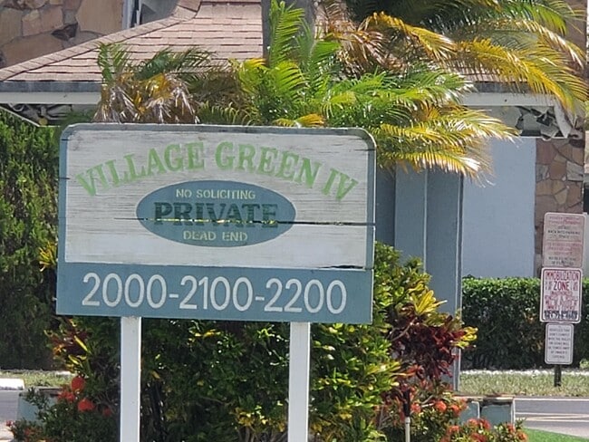 Building Photo - 2200 Springdale Blvd