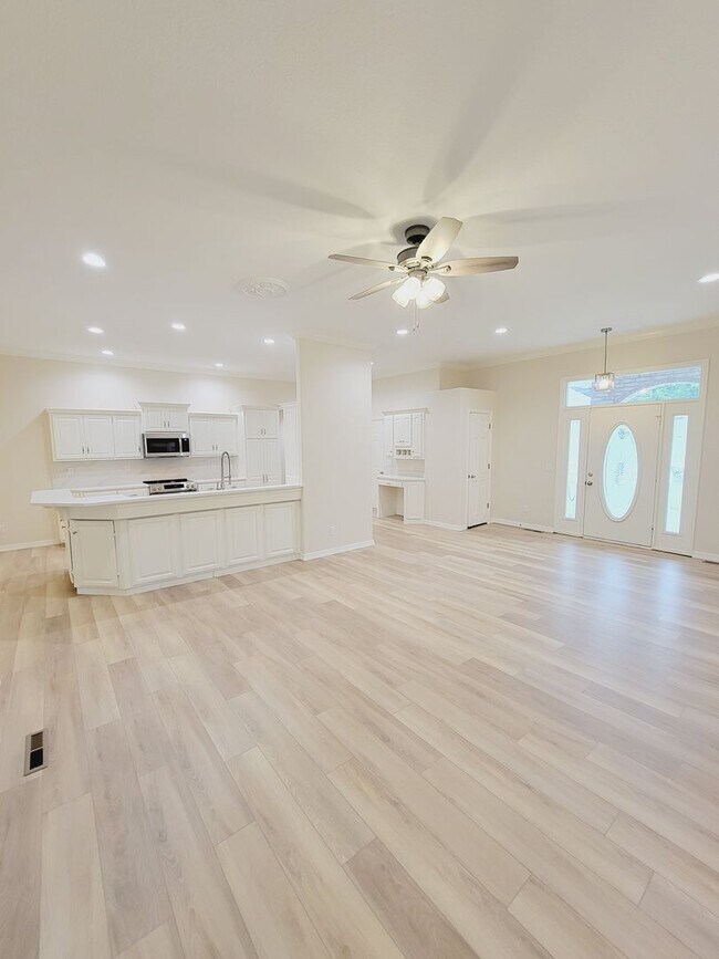 Building Photo - Lots Of New in Marlborough Manor w/ 3 Car Garage