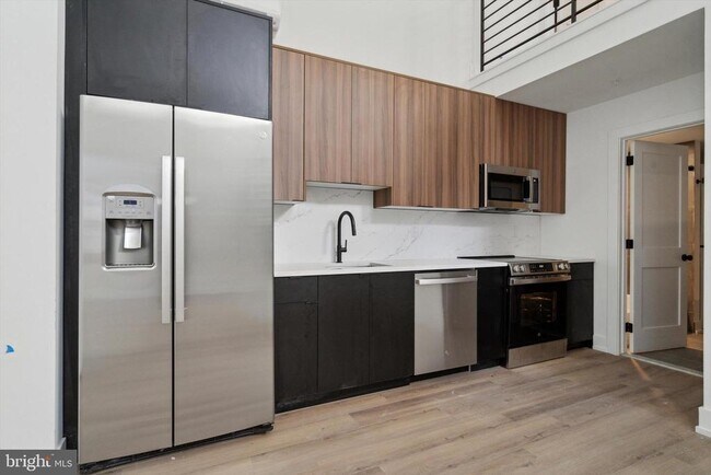 Building Photo - 808 N 3rd St
