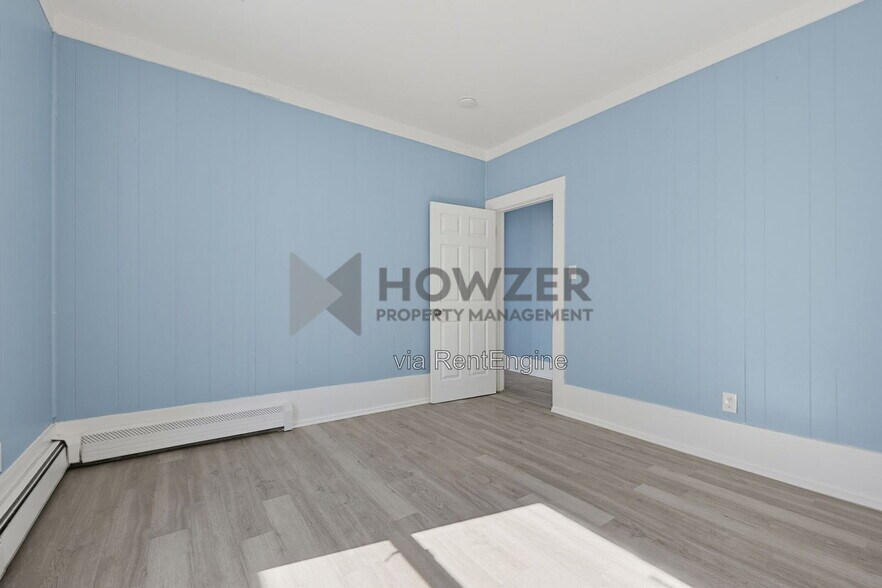 Building Photo - 12 Danube St