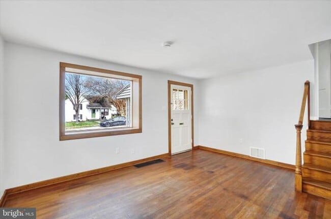 Building Photo - Fabulous 3 bedroom in York.