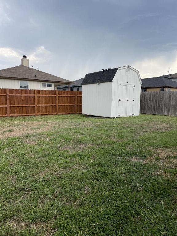 Building Photo - 2211 Garrett Dr