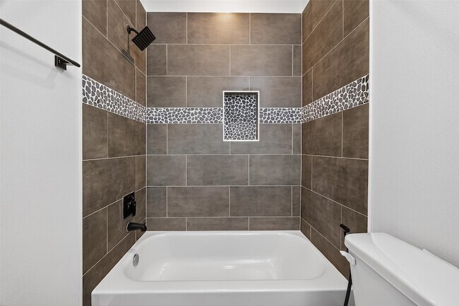 Building Photo - 314 Neyland St