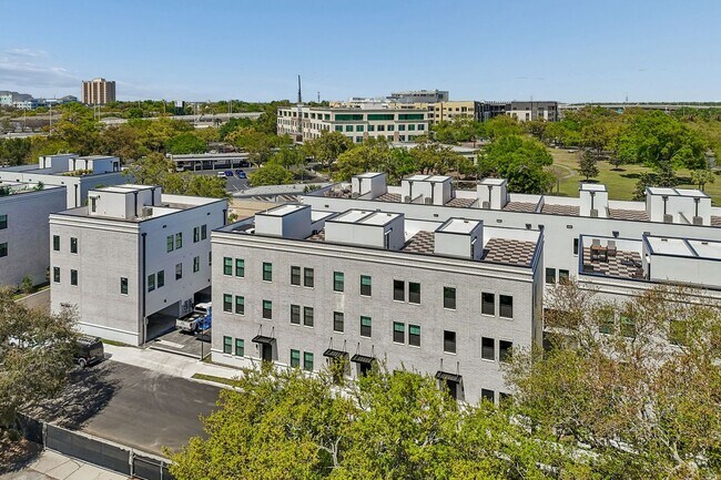 Building Photo - New Construction Townhome For Lease downtown Tampa, Ybor City, Gas Worx