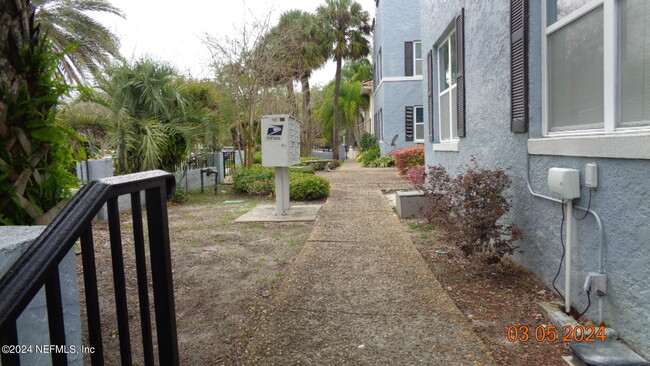 Building Photo - 1935 San Marco Blvd