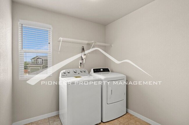 Building Photo - 3112 Bursa Dr
