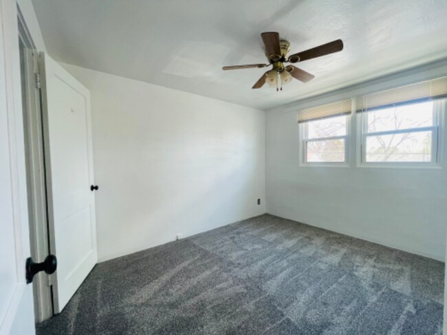 Building Photo - 2443 Paseo Rd