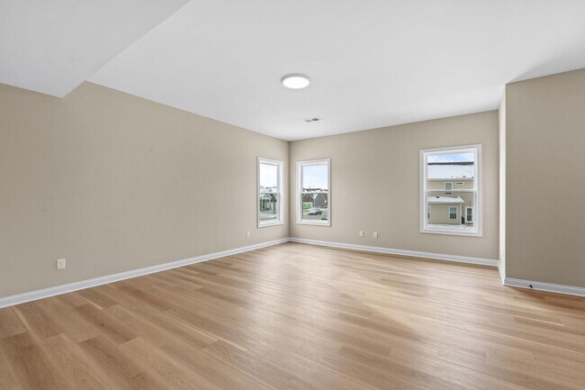 Building Photo - 112 Lambert Fld