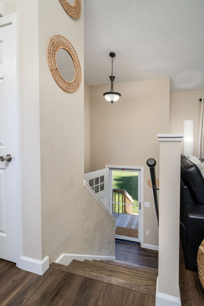 Building Photo - 112 Kings Mountain Ct