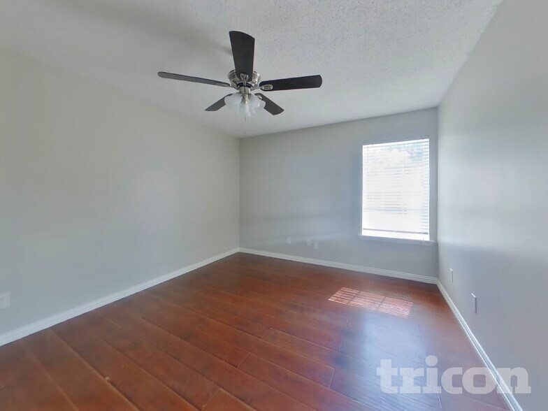 Building Photo - 1122 Heiden Ct