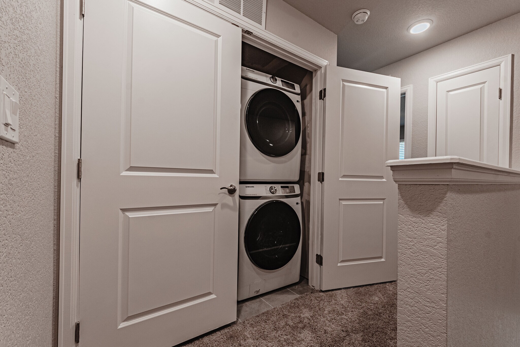 Building Photo - 10653 Columbite Hts