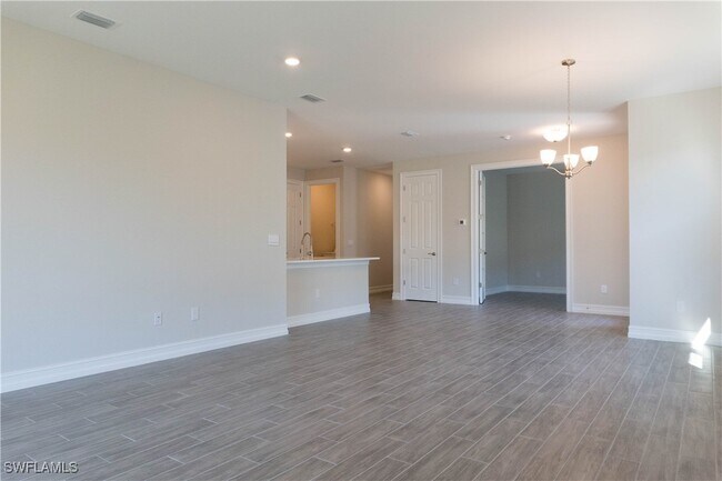 Building Photo - 1050 Enbrook Lp