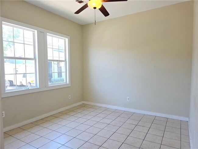 Building Photo - 1625 Rousselin Dr
