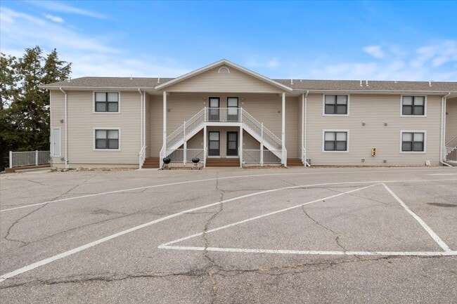 Building Photo - 831 Winn Rd