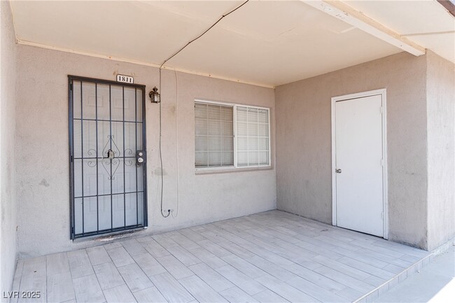 Building Photo - 1811 Linden Ave