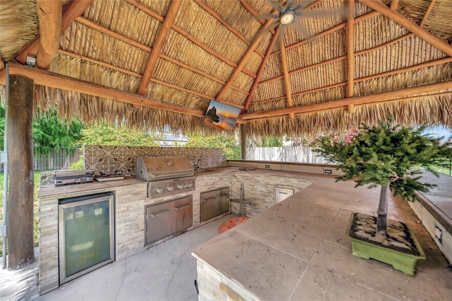 Building Photo - 6401 Crossbow Ct