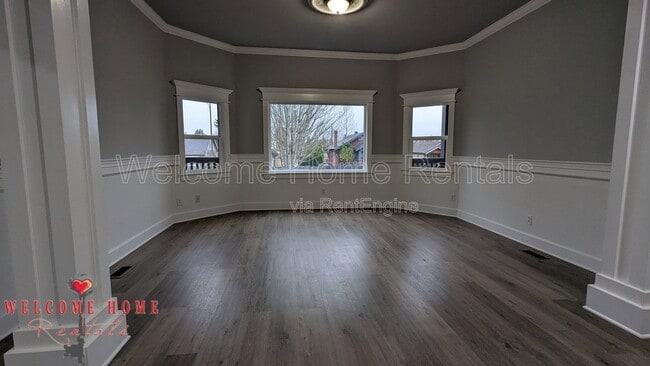 Building Photo - 4520 S Thompson Ave