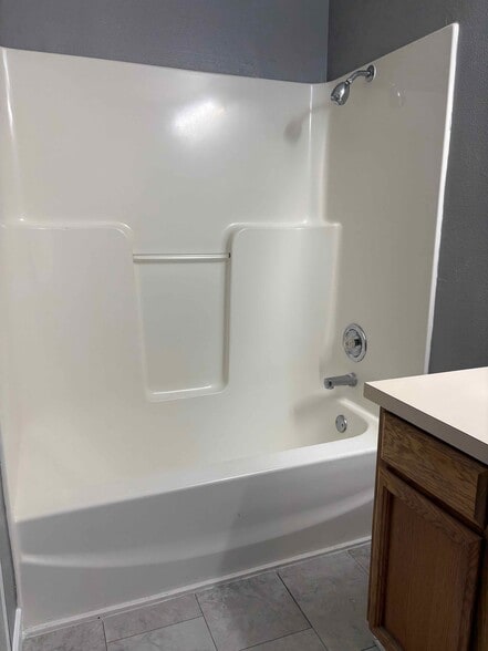 Building Photo - 5092 Skyline Village Loop S