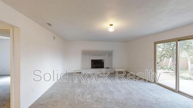 Building Photo - 6340 Lange Dr