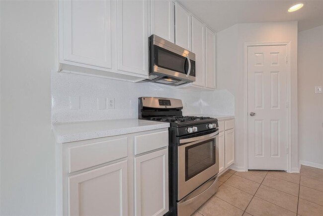 Building Photo - 4910 Wilderness Glen Ct