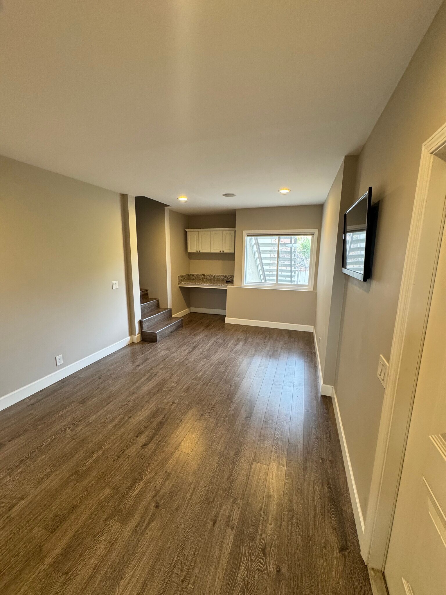 Building Photo - 1176 Dawnridge Ave