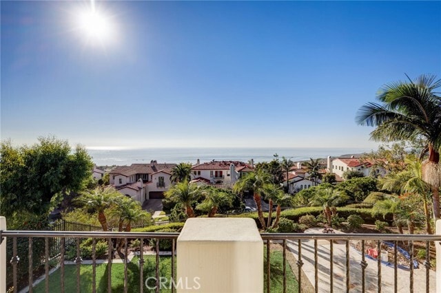 Building Photo - 10 Tasman Sea