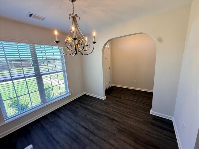 Building Photo - 6108 Ridgeside Boulevard