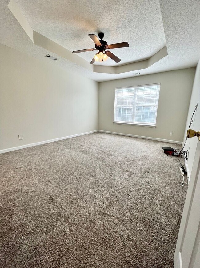 Building Photo - 110 Faybrook Dr