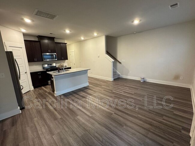 Building Photo - 29 Beachley Pl