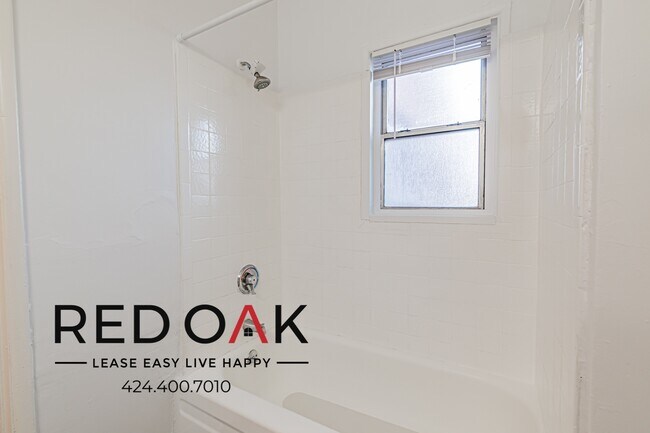 Building Photo - 2749 San Marino St