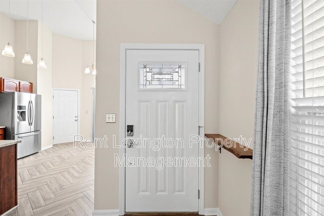 Building Photo - 917 Gerardi Rd