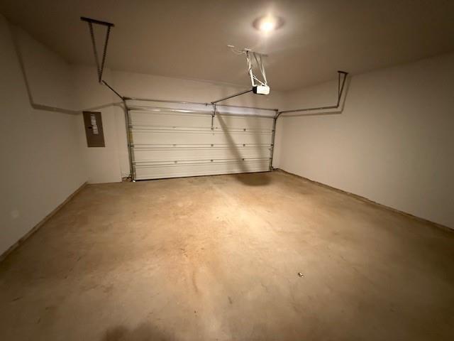 Building Photo - 317 Blackthorne Dr